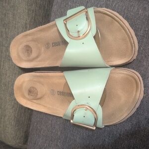 Cusionaire Seafoam Green Leather And Cork Buckle Slides-8.5